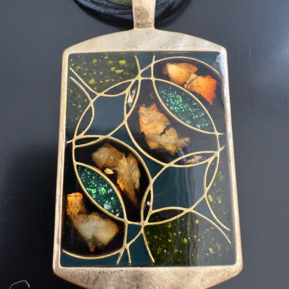 Lia Sophia Gold and Green Pendant Necklace